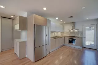 Photo #4: 6097044 Listing