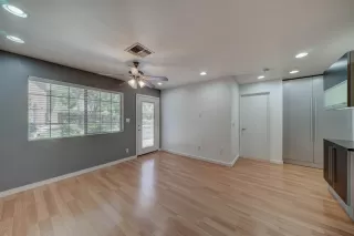 Photo #3: 6097047 Listing 