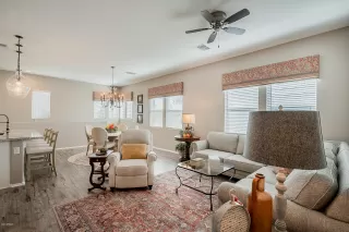 Photo #5: 6097222 Listing