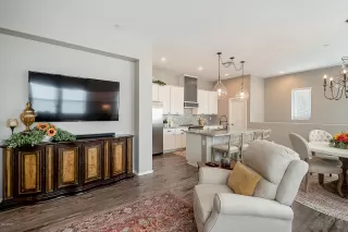 Photo #6: 6097222 Listing