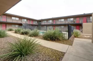 Photo #3: 6097257 Listing