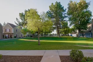 Photo #4: 6097419 Listing