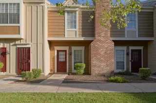 Photo #6: 6097419 Listing