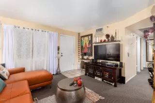 Photo #6: 6097483 Listing 