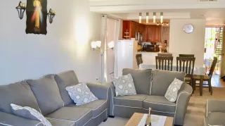 Photo #2: 6097897 Listing