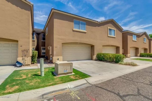 MLS: 6098044 Condo For Sale