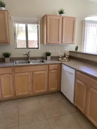 Photo #3: 6098107 Listing 