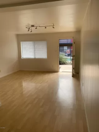 Photo #4: 6098230 Listing 