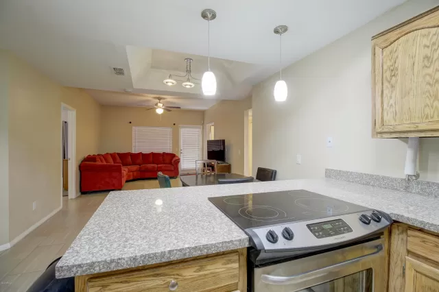 MLS: 6098326 Condo For Sale