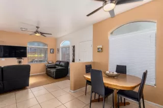 Photo #2: 6098421 Listing