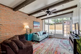 Photo #6: 6098596 Listing