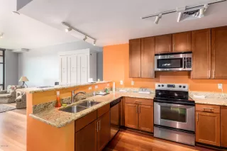 Photo #2: 6098667 Listing