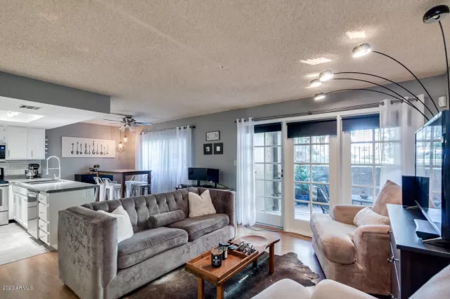 MLS: 6098754 Condo For Sale