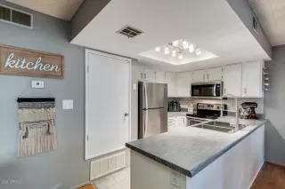 Photo #4: 6098754 Listing