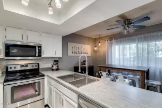 Photo #6: 6098754 Listing