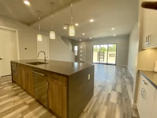 Photo #4: 6099389 Listing 