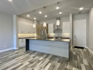 Photo #6: 6099389 Listing 