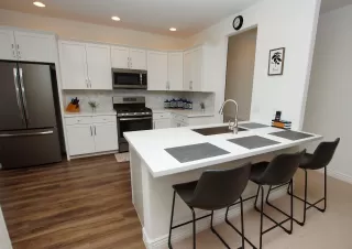 Photo #3: 6099454 Listing