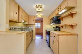 Photo #6: 6099685 Listing