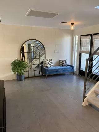 Photo #6: 6099785 Listing