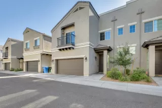 Photo #6: 6099911 Listing