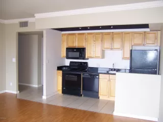 Photo #5: 6100025 Listing 