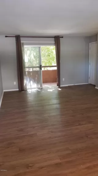 Photo #2: 6100145 Listing