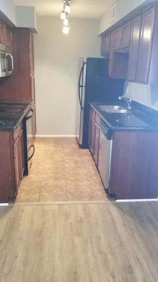 Photo #4: 6100145 Listing