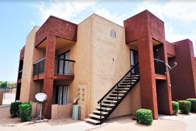 MLS: 6100218 Condo For Sale