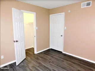 Photo #4: 6100218 Listing