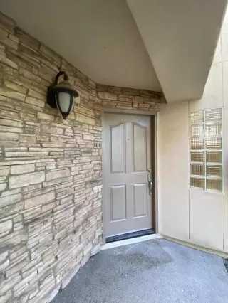 Photo #5: 6100407 Listing 