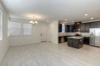 Photo #3: 6100535 Listing