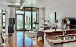 Photo #2: 6100668 Listing