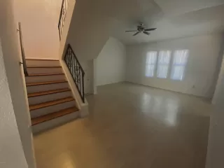 Photo #3: 6100741 Listing