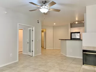 Photo #4: 6100744 Listing