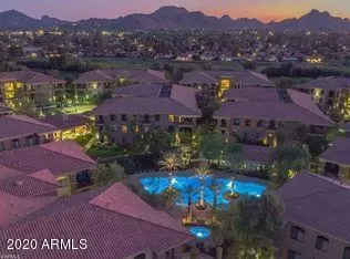 MLS: 6100854 Condo For Sale