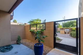 Photo #2: 6100900 Listing 