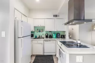 Photo #1: 6100912 Listing 