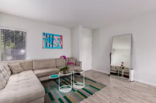 Photo #3: 6100912 Listing 