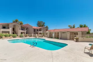 Photo #6: 6100961 Listing 