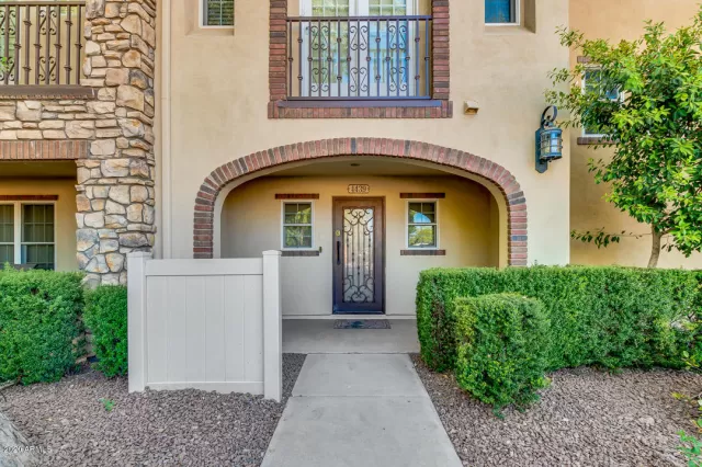 MLS: 6101020 Condo For Sale