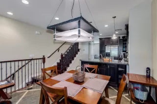 Photo #5: 6101020 Listing