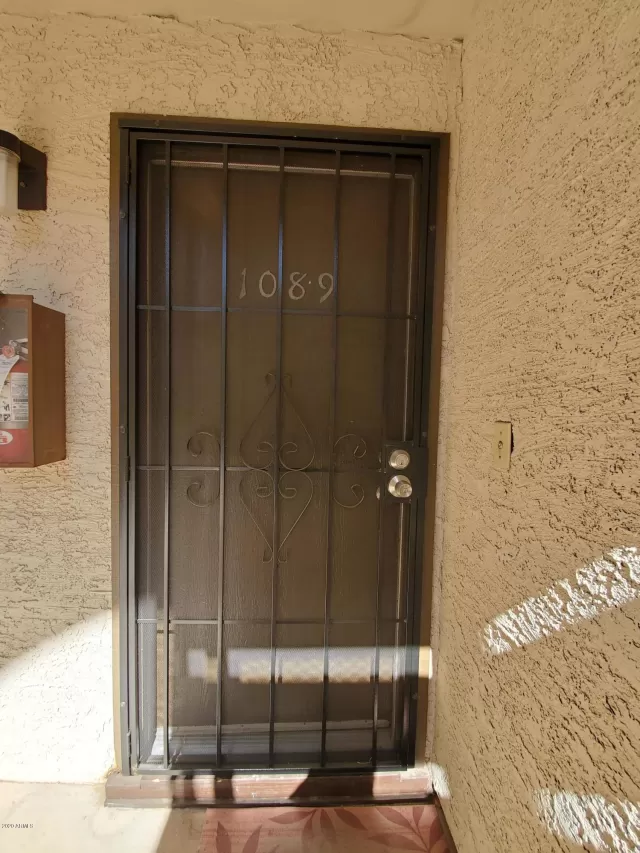 MLS: 6101039 Condo For Sale