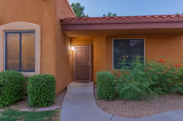 MLS: 6101112 Condo For Sale