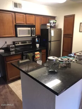 Photo #2: 6101139 Listing