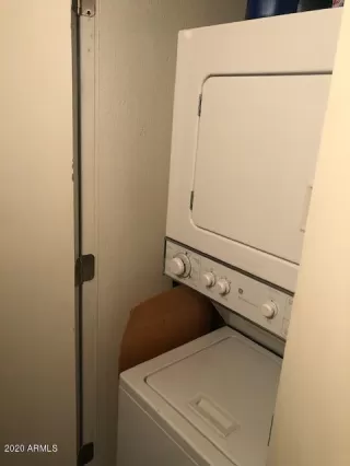 Photo #6: 6101139 Listing