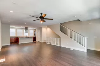 Photo #5: 6101241 Listing 