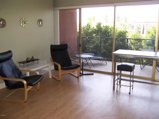 Photo #4: 6101391 Listing