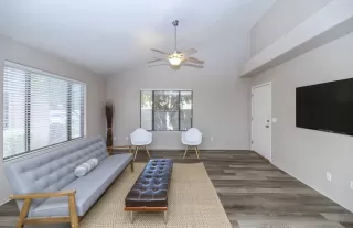 Photo #2: 6101515 Listing 