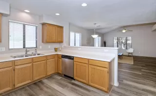 Photo #5: 6101515 Listing 